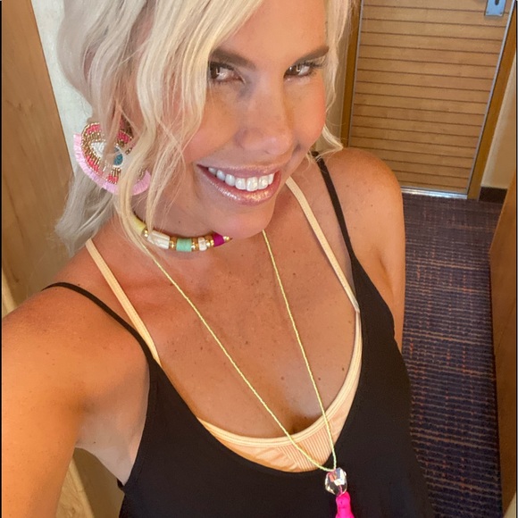 Meet your Posher, Danielle - Picture 1 of 1